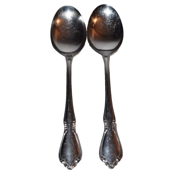 Oneida Deluxe Chateau 2 pc Soup Spoons 6 7/8"  replacements - Picture 1 of 8
